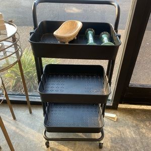 Cart + bathtub + candle holders